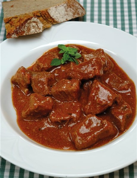 Gulaș de porc in sos Schweinegulasch  Conserva  BESH 400g